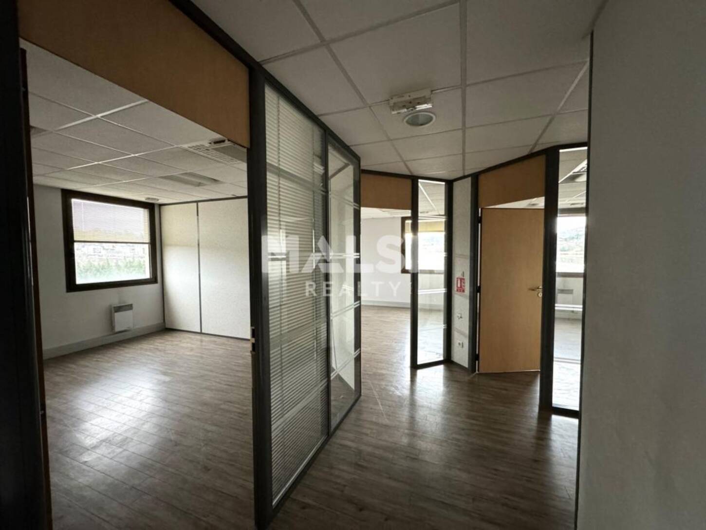 REXIM - Bureau - Loire - Villars - 2