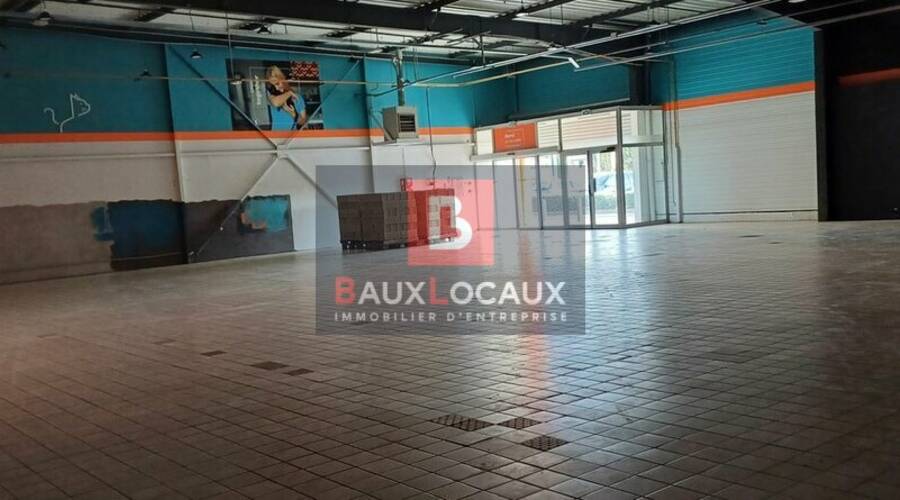 REXIM - Local commercial - Gard - Saint-Gilles - 3