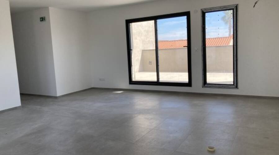 REXIM - Bureau - Pyrénées-Orientales - Villeneuve-de-la-Raho - 1