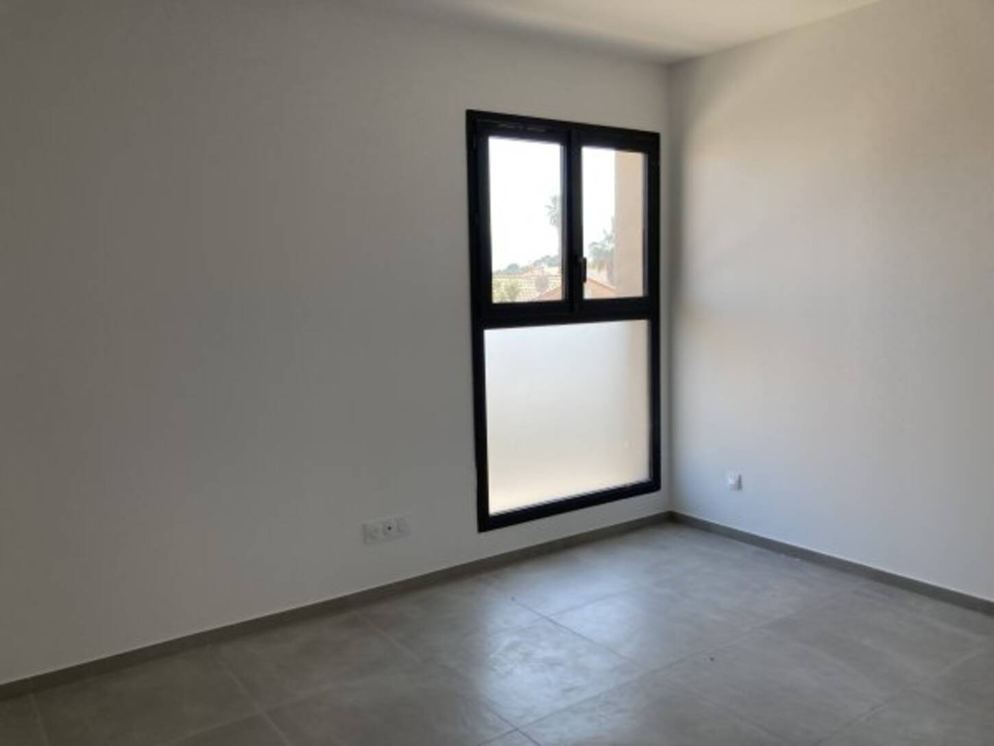 REXIM - Bureau - Pyrénées-Orientales - Villeneuve-de-la-Raho - 2