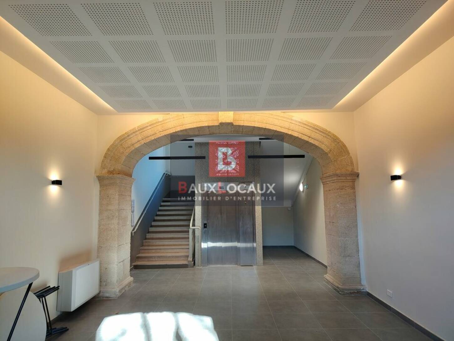 REXIM - Bureau - Bouches-du-Rhône - Lambesc - 2