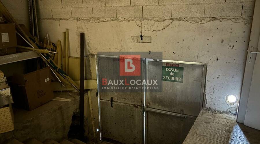 REXIM - Local commercial - Vaucluse - Apt - 11