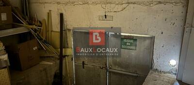 REXIM - Local commercial - Vaucluse - Apt - 11