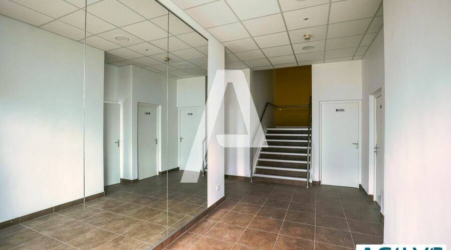 REXIM - Local d'activités - Lisses - 9