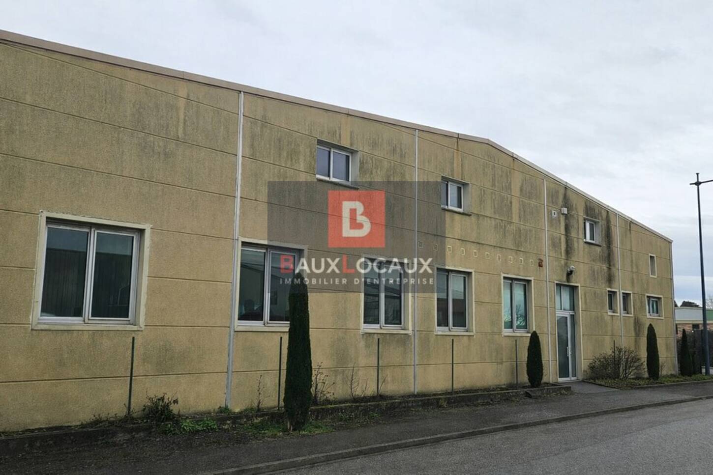 REXIM - Local d'activités - Vaucluse - Pernes-les-Fontaines - 2