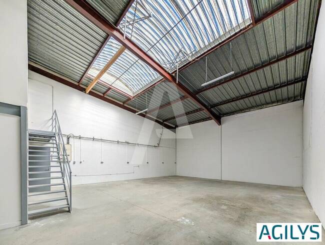 REXIM - Entrepôt - Lisses - 1