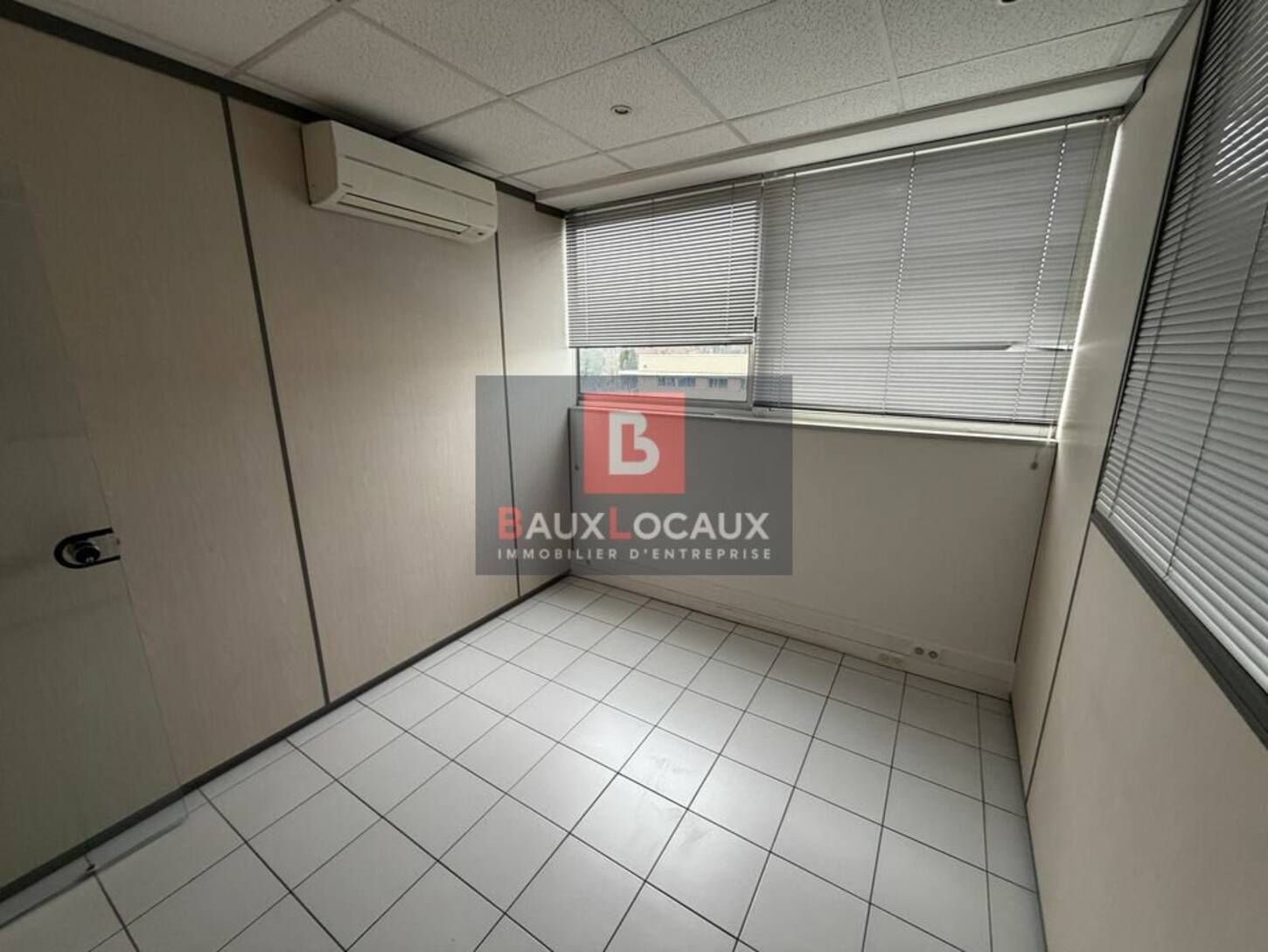 REXIM - Bureau - Gard - Nîmes - 2