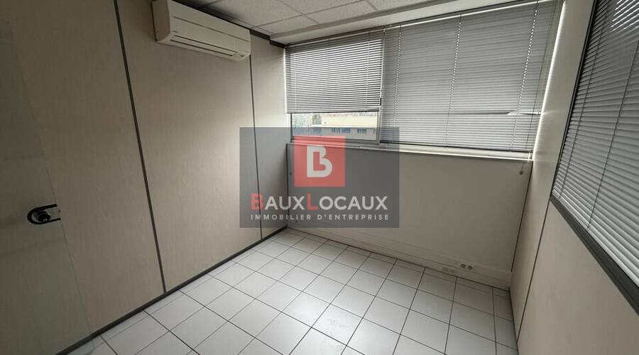 REXIM - Bureau - Gard - Nîmes - 2