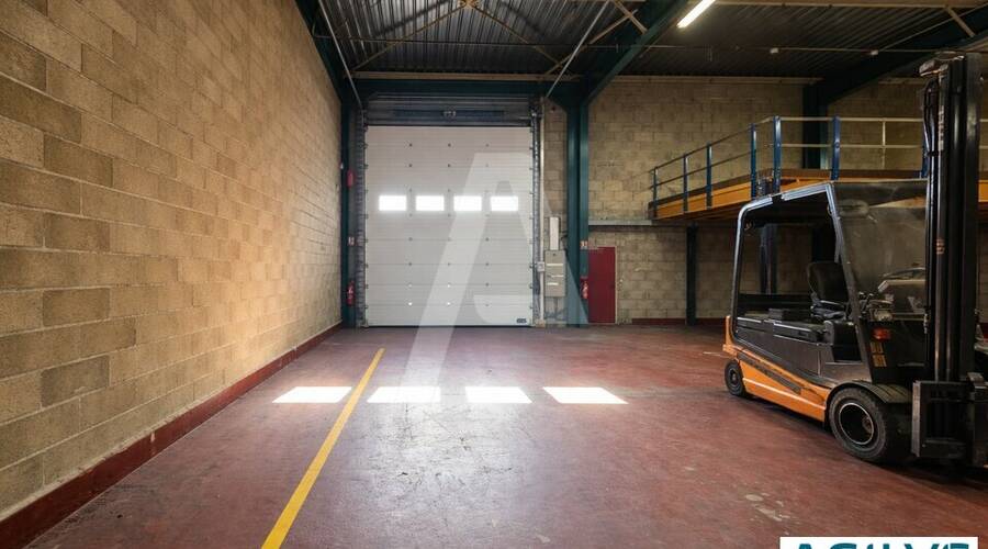 REXIM - Local d'activités - Lisses - 7