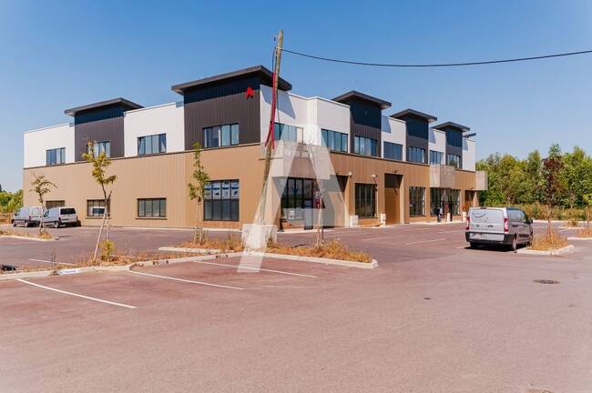 REXIM - Entrepôt - Saint-Pierre-du-Perray - 1