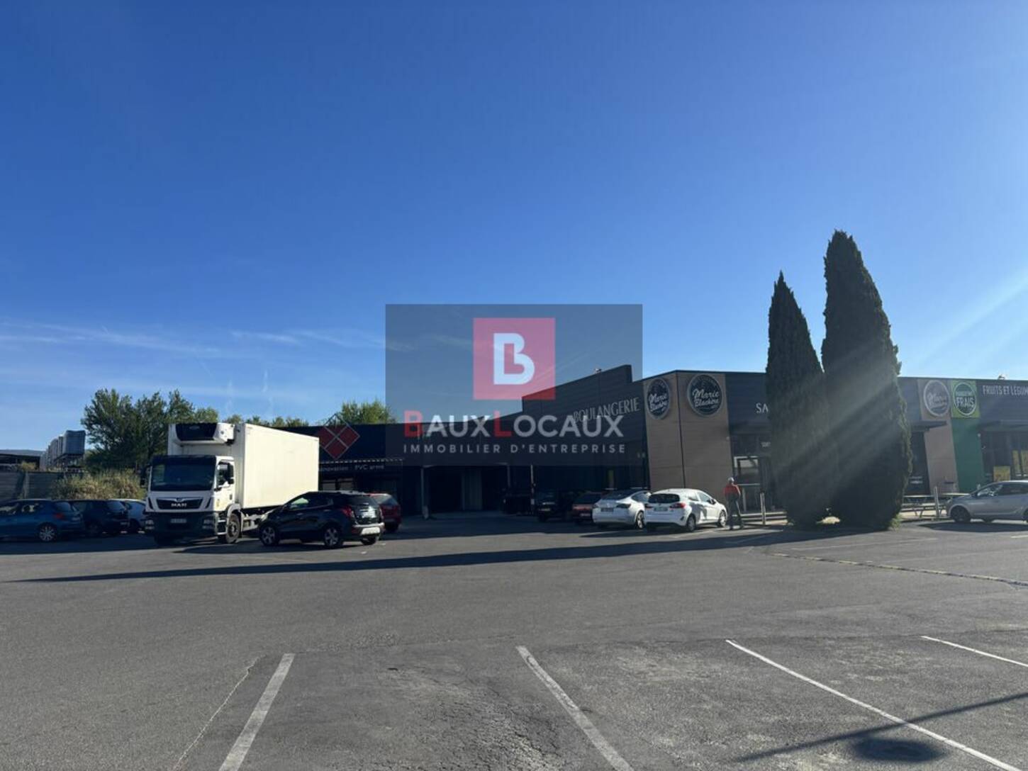 REXIM - Local commercial - Vaucluse - Apt - 2