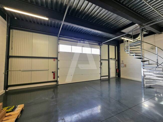 REXIM - Entrepôt - Yvelines - Bois-d'Arcy - 1