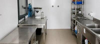 REXIM - Local commercial - Vaucluse - Fontaine-de-Vaucluse - 6