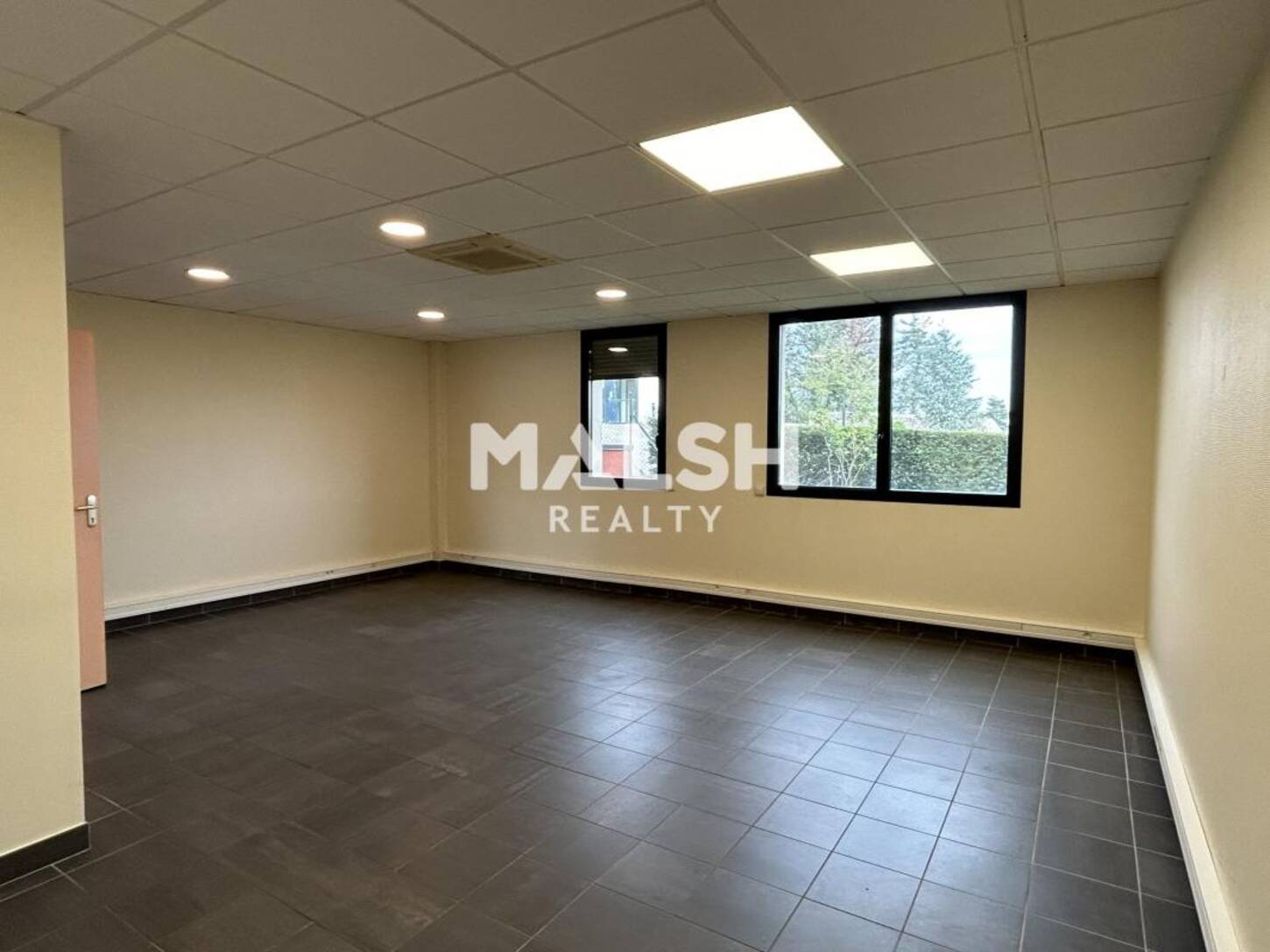 REXIM - Bureau - Rhône - Vaugneray - 2