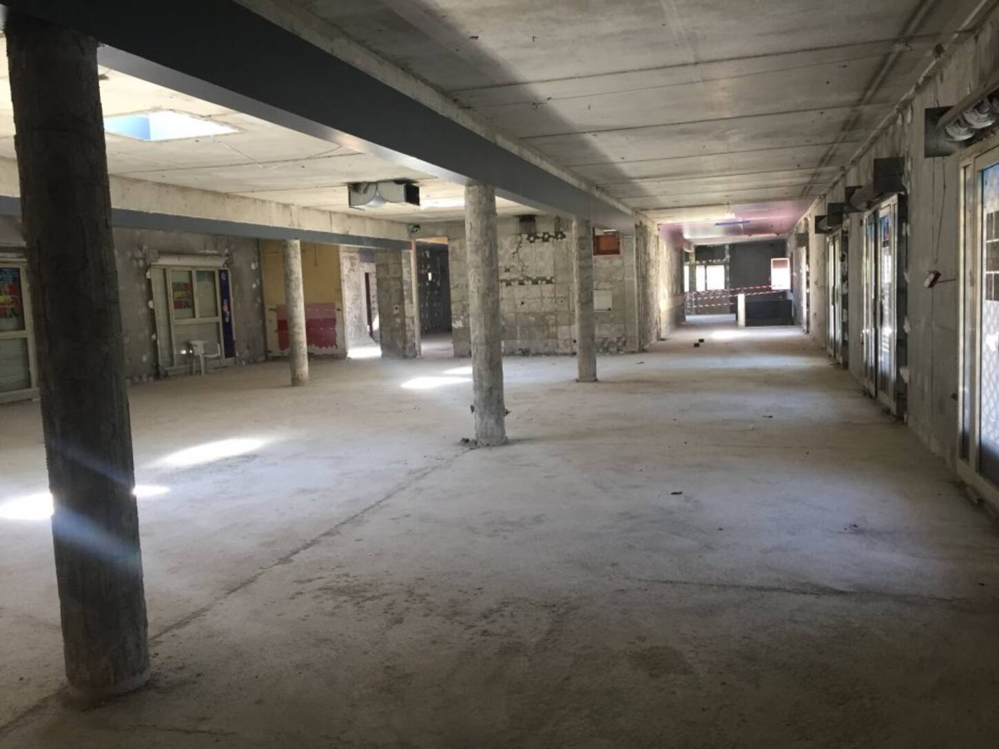 REXIM - Bureau - Bouches-du-Rhône - Vitrolles - 2