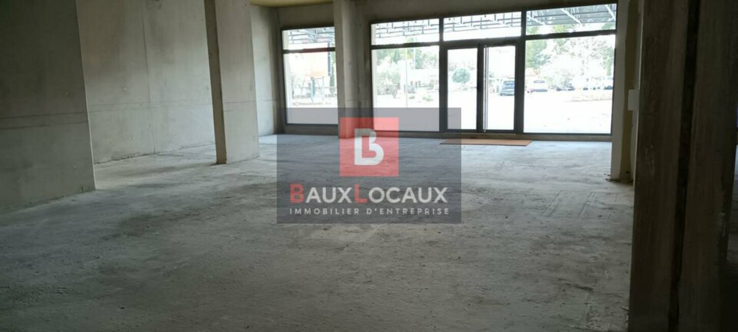 REXIM - Local commercial - Gard - Les Angles - 2