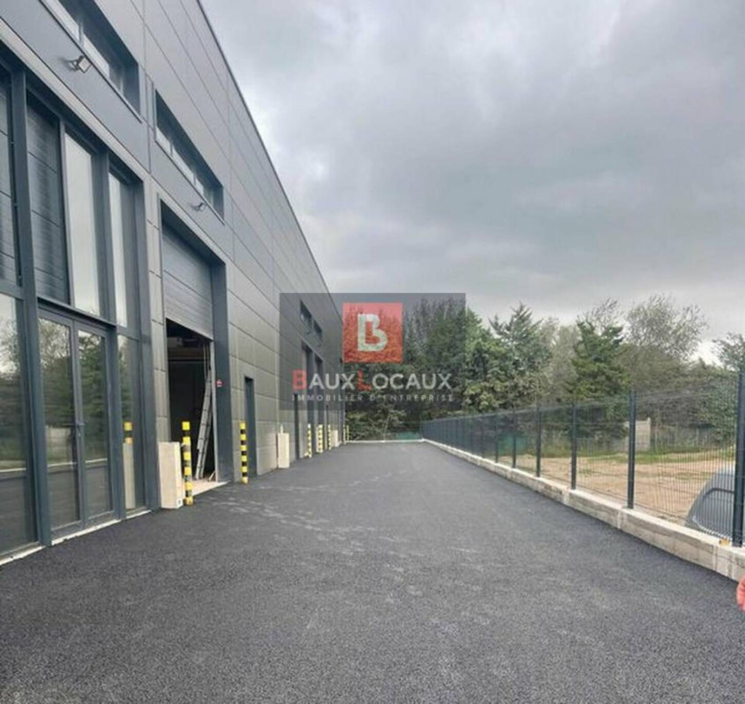 REXIM - Local d'activités - Gard - Aigues-Mortes - 2