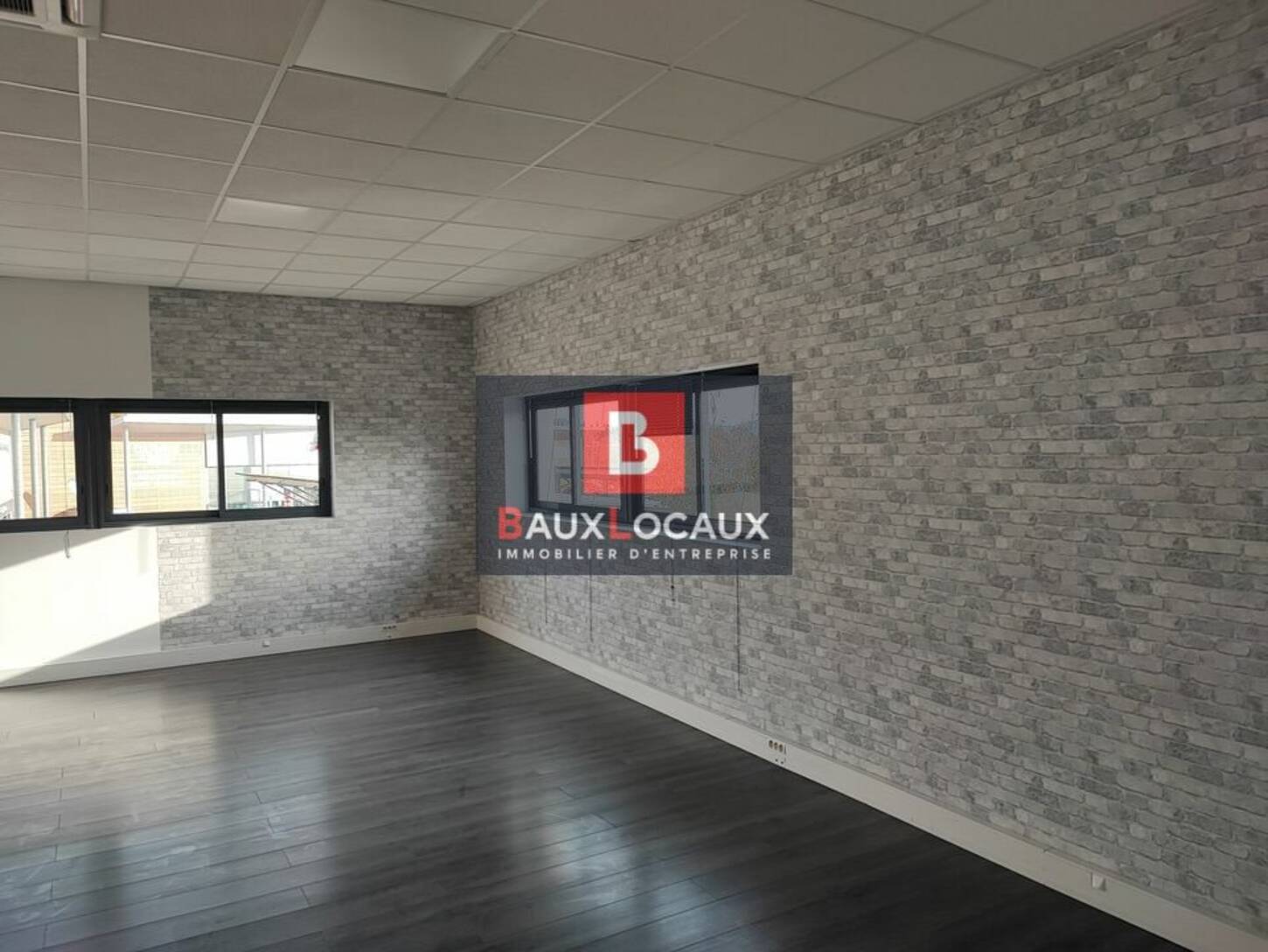 REXIM - Bureau - Bouches-du-Rhône - Sénas - 2