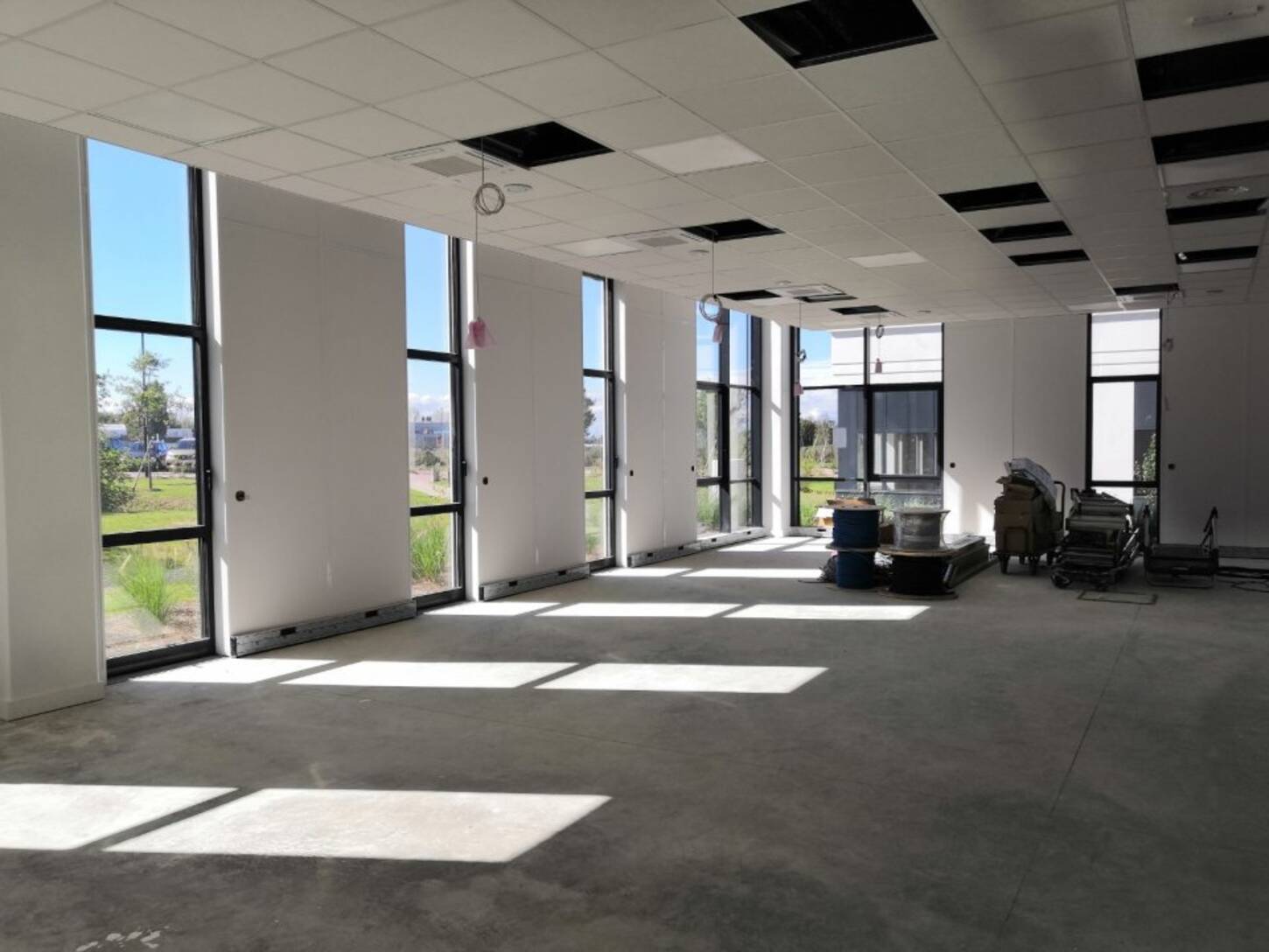 REXIM - Bureau - Yvelines - Élancourt - 2