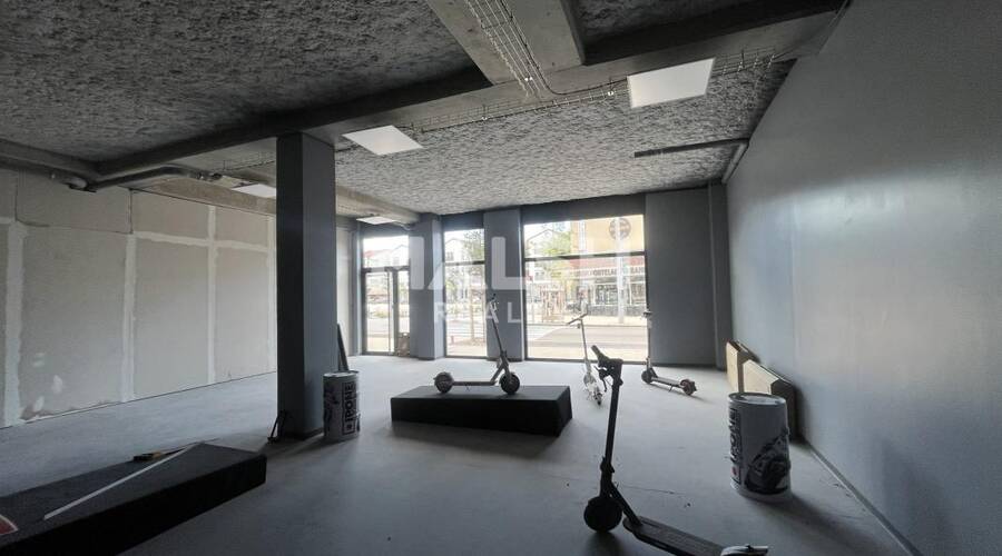 REXIM - Local commercial - Rhône - Saint-Laurent-de-Mure - 4