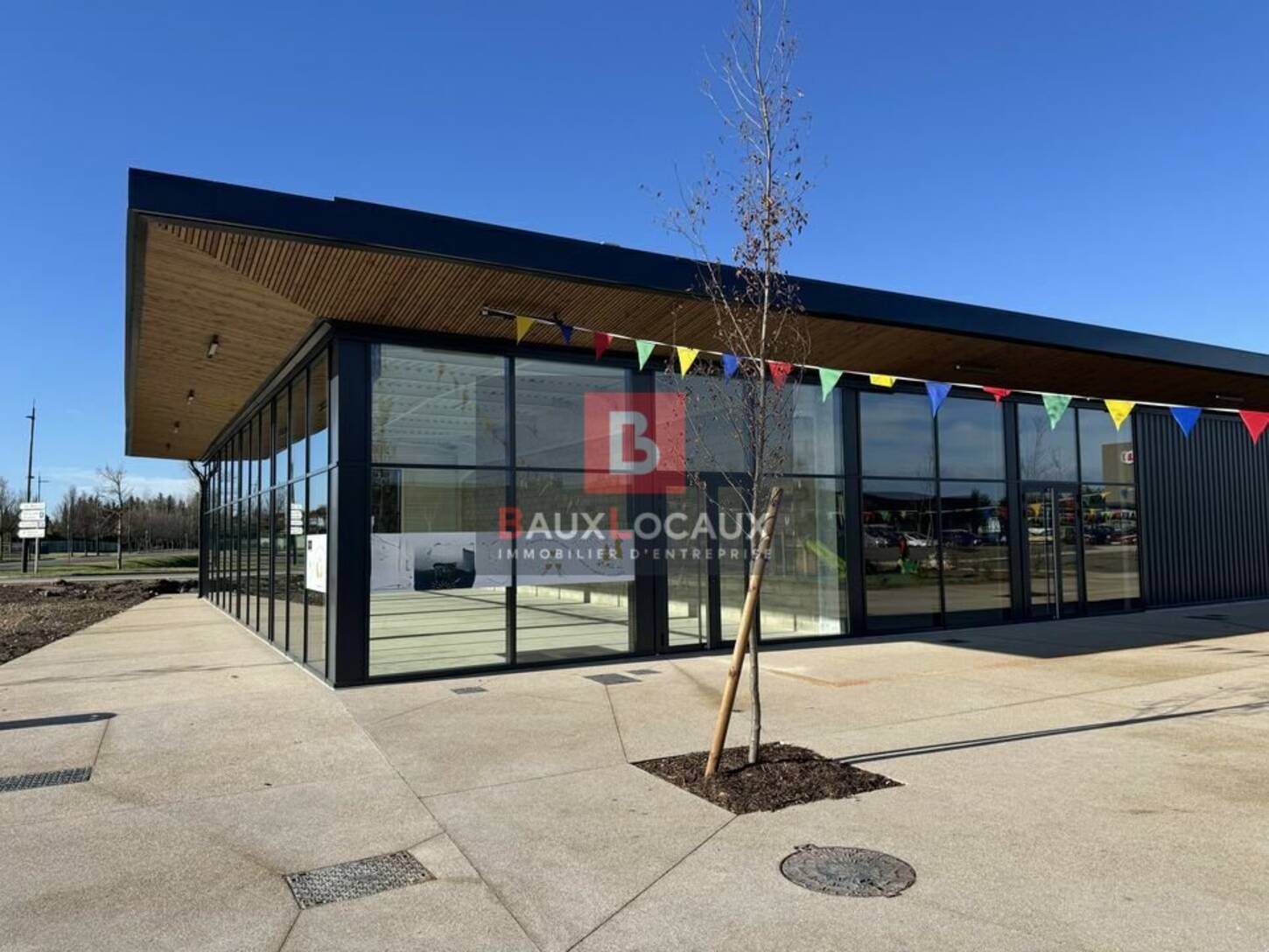 REXIM - Local commercial - Vaucluse - Monteux - 2